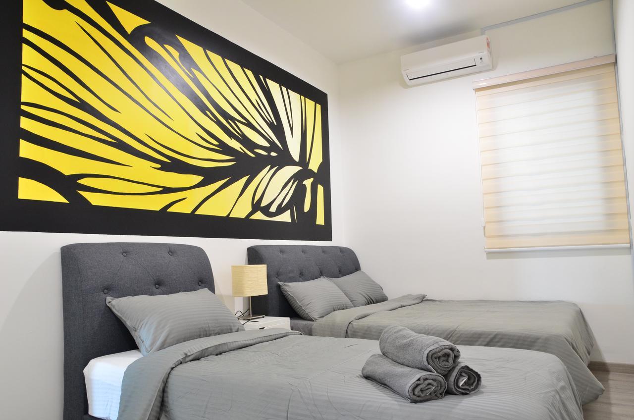 Holi Southkey Art Suite Johor Bahru Kültér fotó