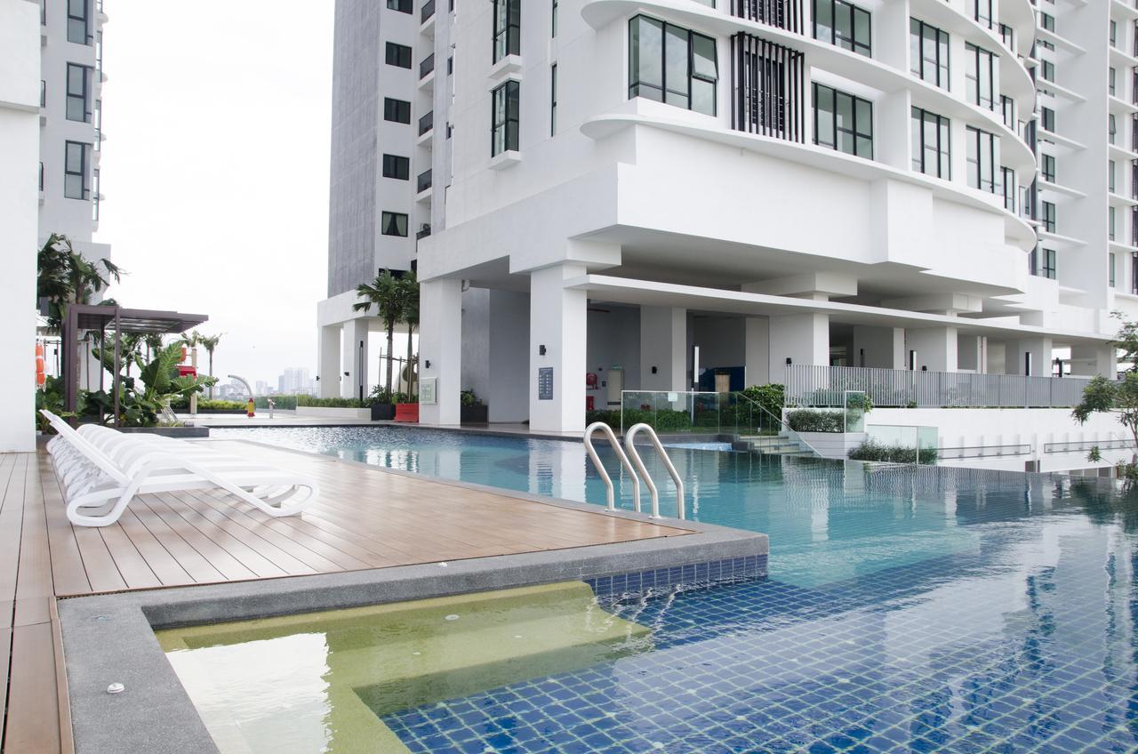 Holi Southkey Art Suite Johor Bahru Kültér fotó