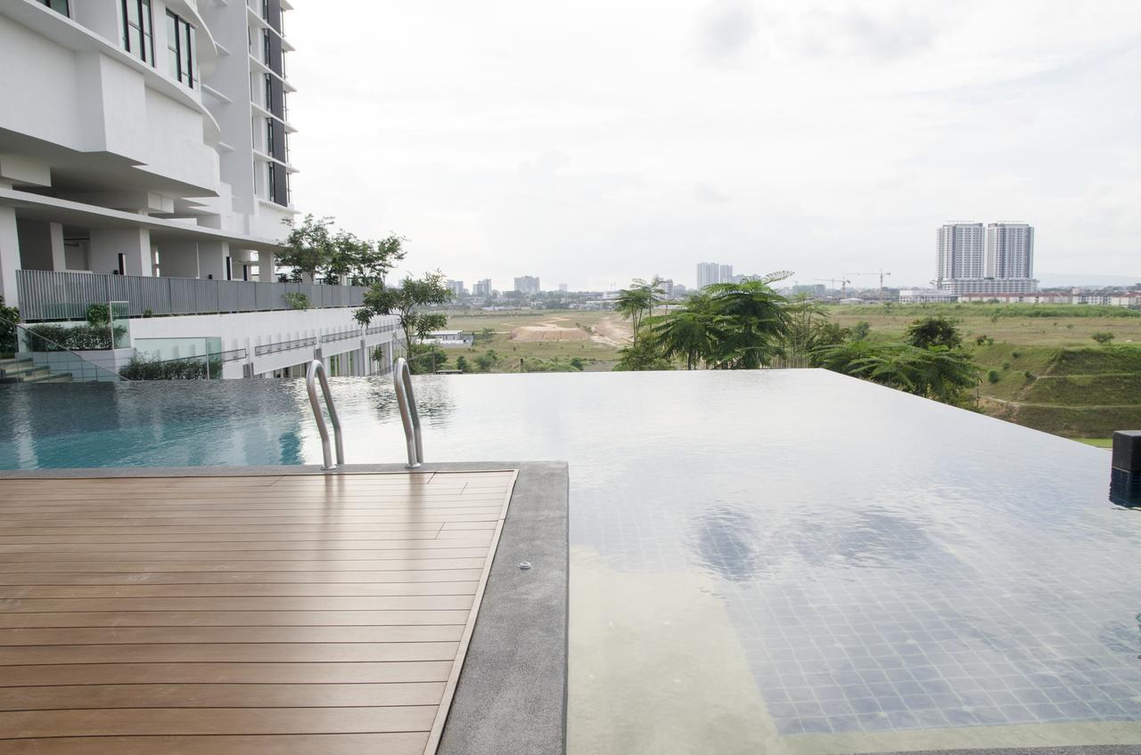 Holi Southkey Art Suite Johor Bahru Kültér fotó