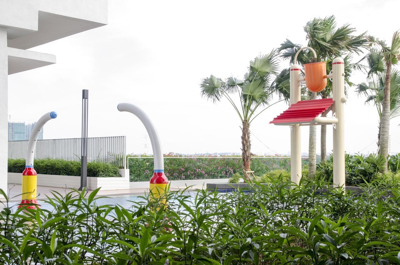 Holi Southkey Art Suite Johor Bahru Kültér fotó