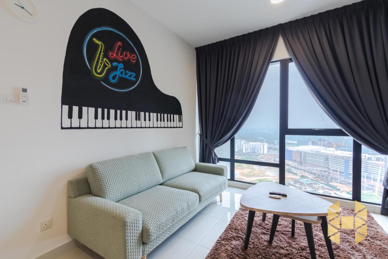 Holi Southkey Art Suite Johor Bahru Kültér fotó