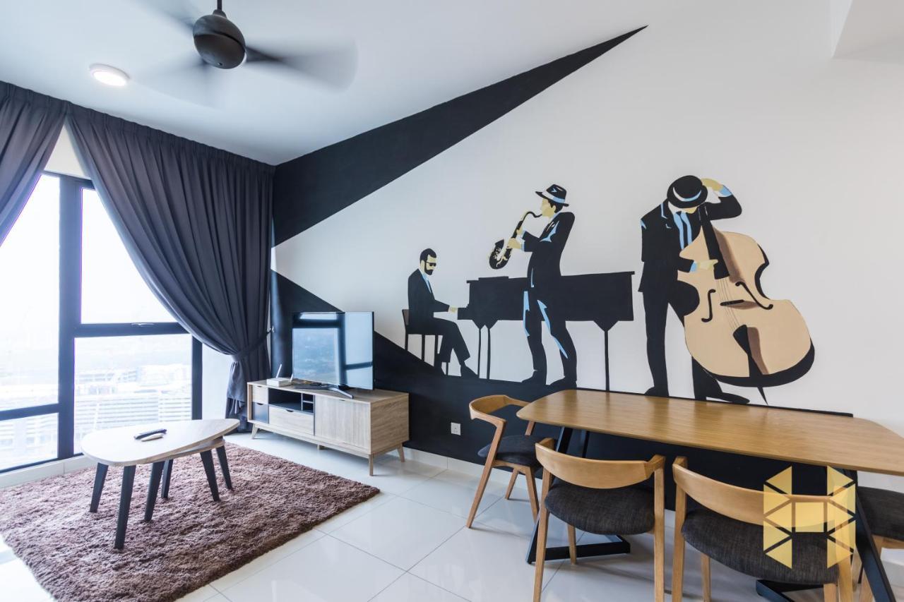 Holi Southkey Art Suite Johor Bahru Kültér fotó
