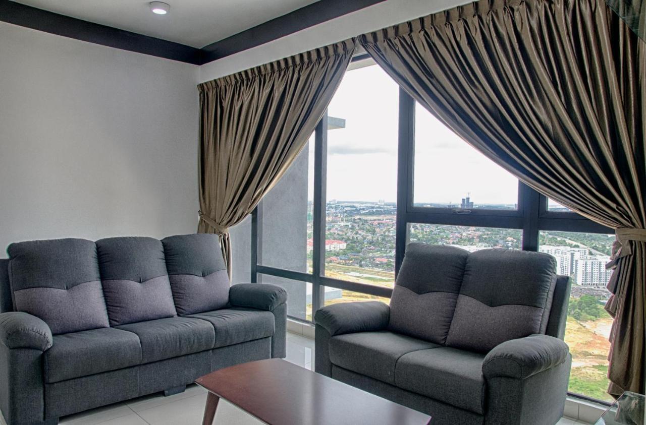 Holi Southkey Art Suite Johor Bahru Szoba fotó
